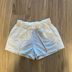 Lululemon on the fly short